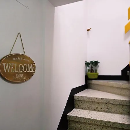 Casa Traviesas 패트론